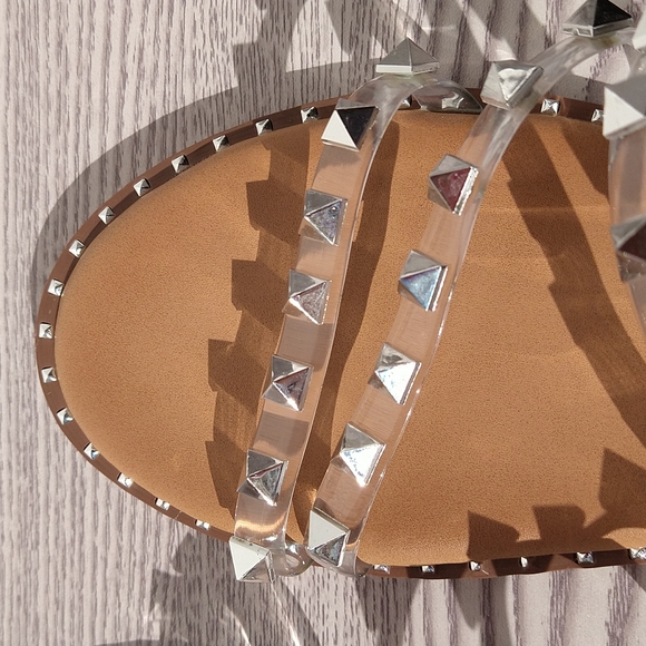 Madden Girl Fresh Studded Slip-on Sandals size 8 - Picture 10 of 12